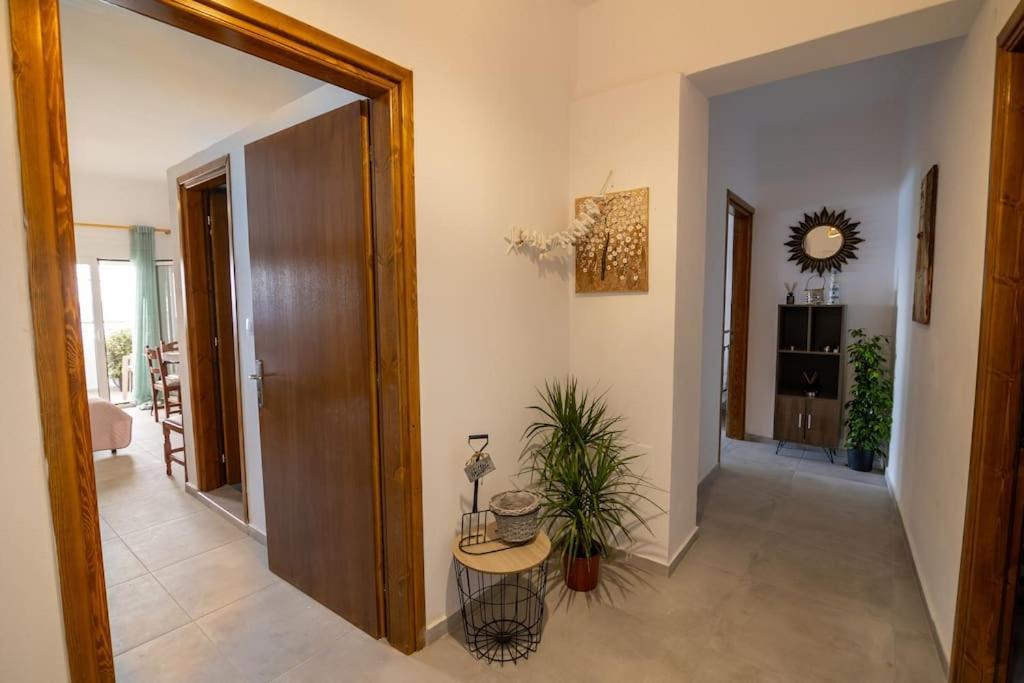 Ioannis Rooms Δωμάτια Με Θεα Στη Θαλασσα Paránimfoi Екстериор снимка